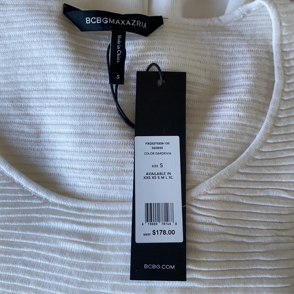 Puffy Ribbed Sweater Medium Brand BCBG Max Azria - Picture 5 of 5